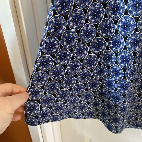 Women’s Large 12/14 George Skirt Blue Geometric Pattern - Picture 10 of 14